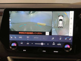 レクサスのお車はすべてバックモニターを標準装備。駐車時のご不安を解消する、パノラミックビューモニターも装備しています。
