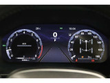マルチインフォメーションディスプレイ付きのメーターです!エコ運転へ導く多彩な情報を表示してくれます。