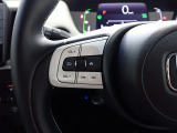 エアバックは勿論のこと、さらにオーディオ操作がハンドルから手を離さずに出来る便利で安全なステアリングリモコンが装備されて便利かつ安全運転できます!