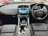 Fペイス 20d ピュア 4WD 