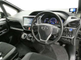見通しのよいすっきりとした視界で、誰でも運転しやすいです。運転のしやすさは疲れにくさにも繋がりますよ♪