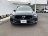 V60 ウルトラ T6 AWD プラグインハイブリッド 4WD
