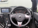GRスポーツ専用momo製ステアリングホイール(パドルシフト付)