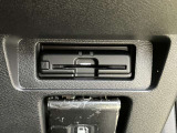 ETCを装備。これで高速道路の料金所もノーストレス。ノンストップで通過します。