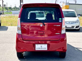 自社整備工場完備&自社鈑金工場完備!車両整備にも自信があります!保険適用鈑金修理などお気軽にご相談ください。流行のルーフペイントなど部分塗装もご相談ください。