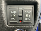 狭い所でも乗り降り楽々な両側電動スライドドアです!簡単にドアの開閉が出来る為女性やお年寄りにも優しく、荷物で手が塞がった時なども大変便利です!