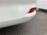 傷等が御座いますので、現車をご覧になって状態を確認をして下さい。修理をご希望の方は有償になりますが、弊社板金工場にて修理可能です!詳細はスタッフにご相談ください!
