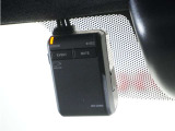 ◆ドライブレコーダー◆映像・音声などを記録する自動車用の装置です。 もしもの事故の際の記録はもちろん、旅行の際の思い出としてドライブの映像を楽しむことができます。