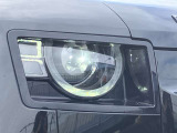 【マトリックスLEDヘッドライト メーカーop価格￥111000】優れた視認性と安全性を実現する先進的なLEDヘッドライトです。対向車やカーブに合わせて自動で光の向きや範囲を調整する機能を持っています。