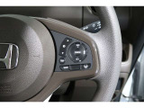 Hondaセンシングの機能のひとつ、アダプティブクルーズコントロール付!アクセルから足を離しても設定したスピードと前車との車間を保ち走行してくれます!車線維持もアシスト☆高速道路で疲労軽減ですね☆