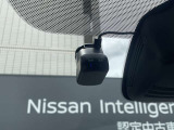 ドライブレコーダー☆いくら安全運転をしていても、事故に巻き込まれることもあります。万が一のときに証拠として使えるドライブレコーダー純正オプションで4万円ほどかかるものが付いています!