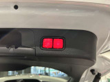 時間や距離的な都合で実車をご覧頂けないお客様、ご安心ください。私共がお客様の目の代わりとなって、お車を確認させて頂きます。詳細の写真を撮影しメール等でお送りさせて頂きます。お気軽にお申し付けください。