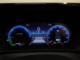 12.3インチTFTカラーマルチインフォメーションディスプレイ(同時に複数の情報が見られるよう、左/中央/右の3種類を表示します。