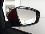 レーンチェンジアシストシステム&ldquo;Side Assist Plus&rdquo;で車線変更時の死角をカバー。