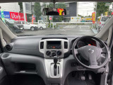 窓ガラスが大きく車両感覚も掴みやすいお車ですので安心してお乗りいただけます。
