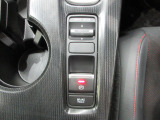電子パーキングブレーキ仕様となります。ブレーキホールド機能を搭載しているので、渋滞時や信号待ち等に便利です。
