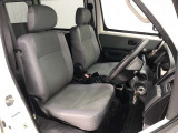 【運転席・助手席】です!実際お座りいただくのが分かりやすいと思いますので、ぜひお気軽にご来店ください♪状態もいいですよ☆