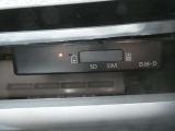 純正ドライブレコーダー:前方と車内後方の状況を映像で記録します。