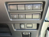 いつでも安心して運転できるようドライバーをサポートしてくれるうれしい機能充実です。