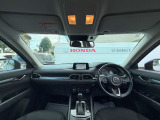 インパネ周りのお写真です。 視界が広く運転もしやすくなっております♪