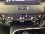 運転席と助手席にはシートヒーターが付いています☆寒い時期に腰周りを温めてくれるので体全体が温まりやすいのは勿論、暖房と違い顔に風が当たらないので、乾燥肌やドライアイの方でも大丈夫☆
