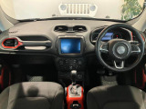 ゆったりとお車のご商談が出来るように商談ブース完備!キッズコーナーもあります。