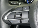 ステアリングスイッチ装備!運転しながら手元でオーディオの操作などができます。
