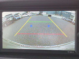 車庫入れや後方確認に便利な、バックモニター搭載!車幅線が表示されるので安心です。一度使用すると、手放せなくなる装備です!