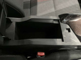 アームレスト付きです!運転の疲労を軽減してくれます♪