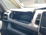 たくさんの収納で車内もスッキリです♪