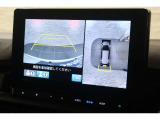 純正のマルチビューカメラが装備されています!上から見下ろしたような視界のカメラが駐車をサポートします!