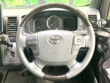【純正革巻きステアリング】上質な革を使用することで、手にしっかり馴染みとても運転しやすいハンドルです♪