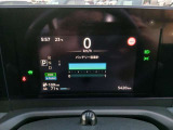 シンプルでスッキリと見やすいスピードメーター