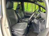 運転席シート廻りは使用感も少なく、良好な状態となっています。丁寧に使われていたことがよくわかりますね。