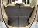 コンパクトボディーなのに、荷室はこんなに広々!たくさん荷物が積めますよ。