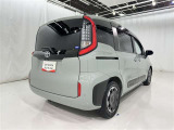 後ろから見ると車の印象も変わりますね♪