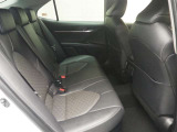 後部座席も広々しているため乗車時も快適です。またスムーズに乗り降りが可能です。