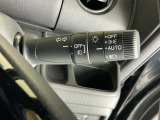 【オートライト(AUTO)】外の明るさをシステムが感知して、自動でヘッドライトが点灯します!ヘッドライトをつけ忘れを防ぐ便利機能です