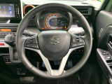 【純正革巻きステアリング】上質な革を使用することで、手にしっかり馴染みとても運転しやすいハンドルです♪