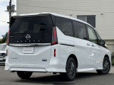 セレナ 1.4 e-4ORCE AUTECH ライン NissanConnectインフォテインメントシステム 4WD 