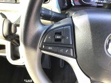 運転席廻りの様子です。ハンドルスイッチで純正オーディオの基本操作等も可能です☆