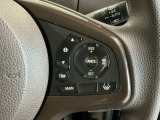【アダプティブ・クルーズ・コントロール】予め設定した車速内でクルマが自動的に加減速。 前走車との適切な車間距離を維持しながら追従走行し、高速道路でのドライバーの疲労を軽減してくれる嬉しい機能付♪