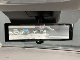 スマートルームミラーも付いてます☆後方ピラーや荷物、後席に同乗している方や曇りなど視界が遮られた場合でも後方カメラからの映像で安全確認をすることが出来て安心です☆