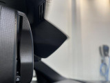 【ルームミラー一体型ETC】BMWといえばルームミラー一体型のETC。ドライバーから差し込めるかたちになっておりますので、差し忘れの際も慌てずにご利用いただけます。