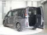 色々なお店で販売しているHonda車ですが、アフターサービスも全てお任せ頂けるのは「HondaCars正規販売店」だけ!ご納車後もお住まいの地域の販売店にて アフターサービスをお任せいただけます。