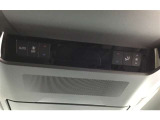 リヤの空調操作ができるスイッチパネル