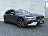 人気の《V60 T5 INSCRIPTION》入荷しました!