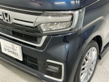 LEDヘッドライトは、点灯の瞬間から最大光量を発揮し、突然暗くなるトンネルなどでの安定感を高めます。