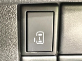 【パワースライドドア】スマートキーや運転席のスイッチでスライドドアの開閉が可能♪電動だから力を入れてドアを開ける必要が無く、小さいお子様でも、重い荷物を持っている時もラクに開け閉めできます♪