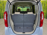 普段のお買い物や通勤、送迎等に十分な荷室スペースを確保しております。セカンドシートを倒すと、大きな荷物の積載も可能です♪